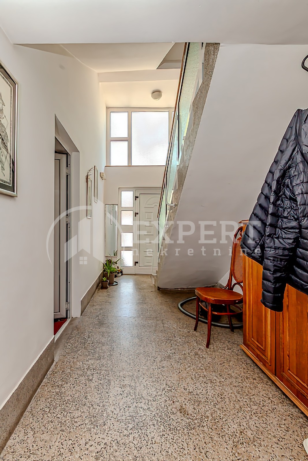 četvorosobna kuća, 383 m2, Durlan, Gutenbergova ID: p-013914 5