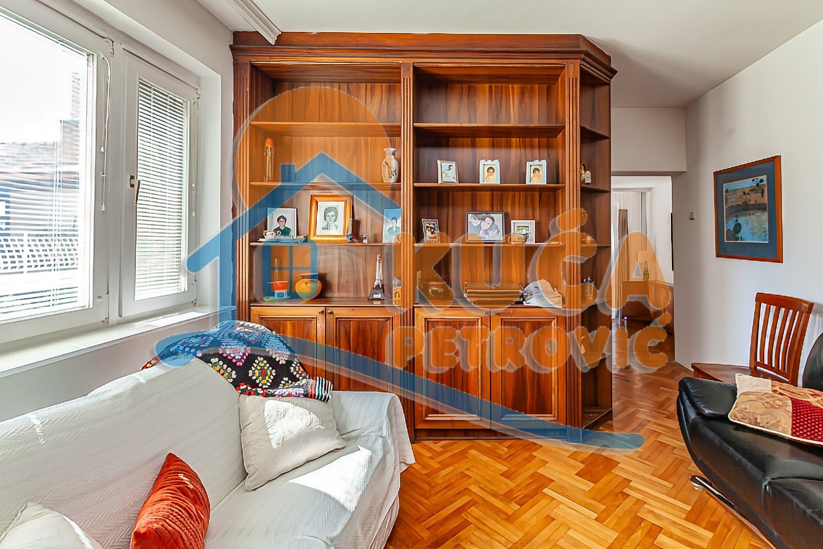 četvorosobna kuća, 383 m2, Durlan, Gutenbergova ID: p-013914 14