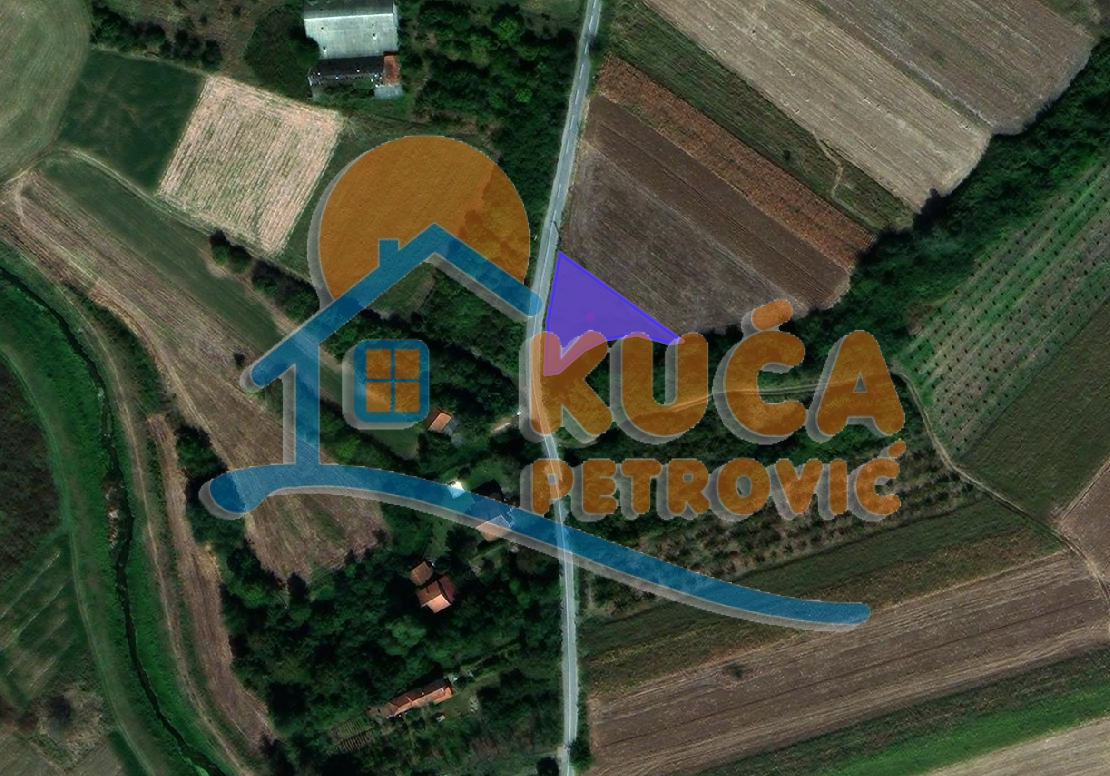 Plac, Crveni krst, Donja Toponica ID: p-013919 1