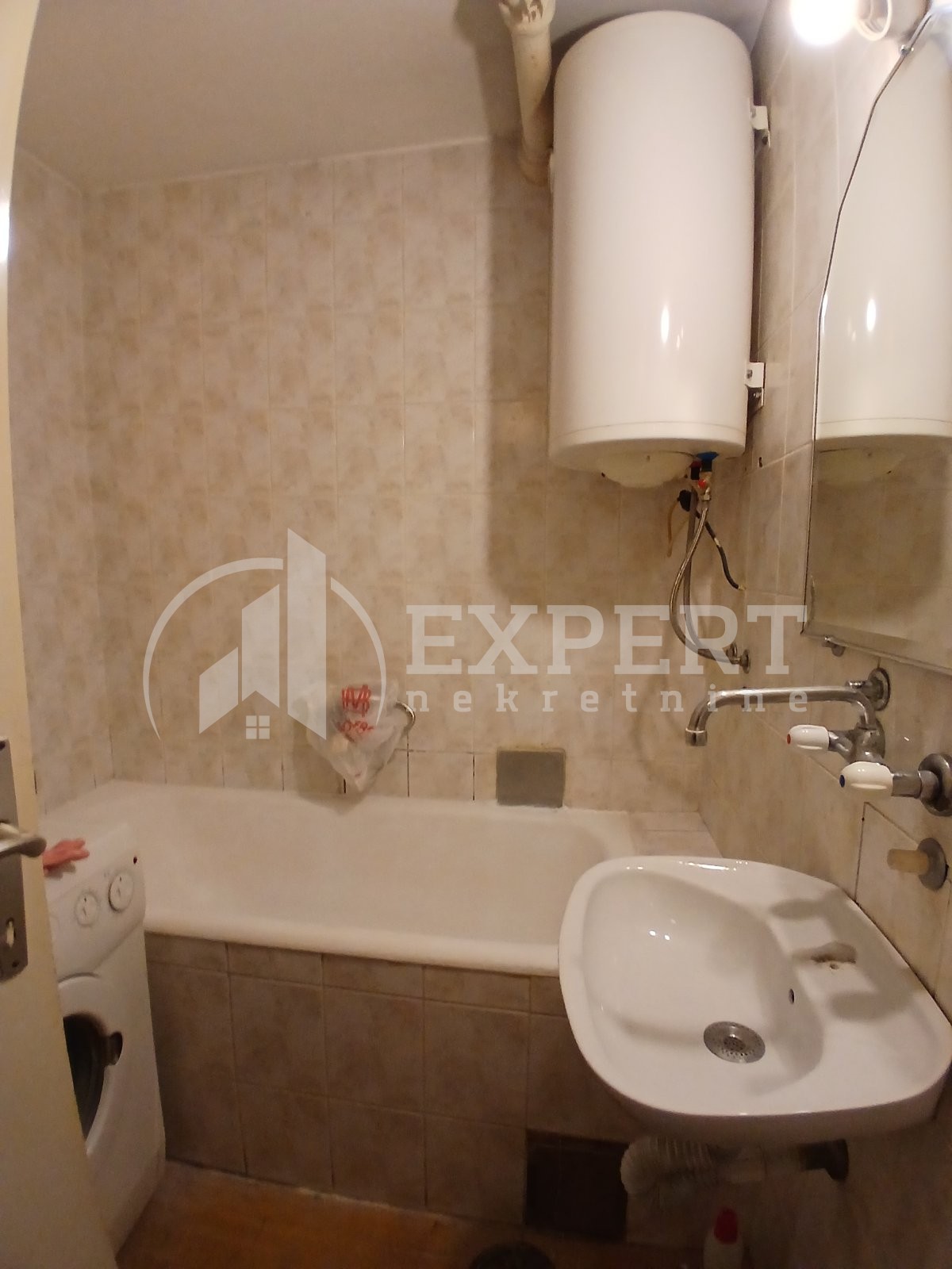 Trosoban stan, 69 m2, Bulevar Nemanjića, Bulevar Nemanjića ID: i-013923 10