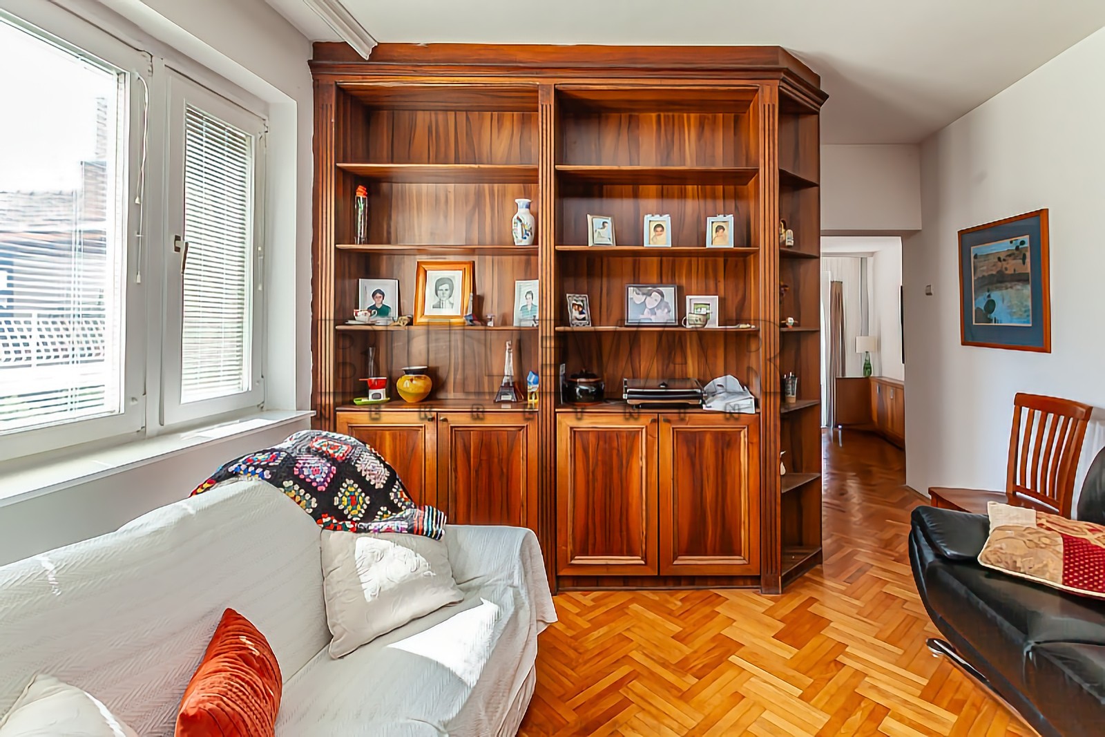 četvorosobna kuća, 383 m2, Durlan, Gutenbergova ID: p-013914 14