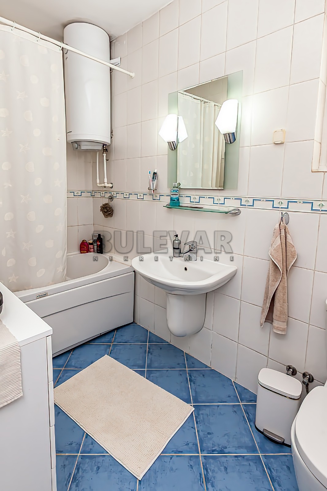 četvorosobna kuća, 383 m2, Durlan, Gutenbergova ID: p-013914 19