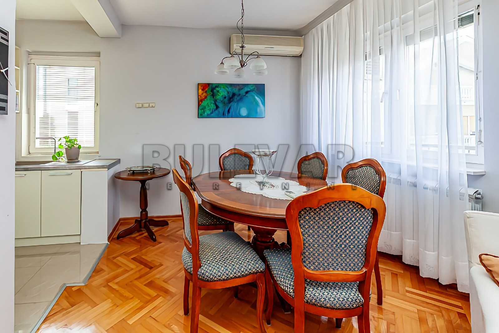 četvorosobna kuća, 383 m2, Durlan, Gutenbergova ID: p-013914 22