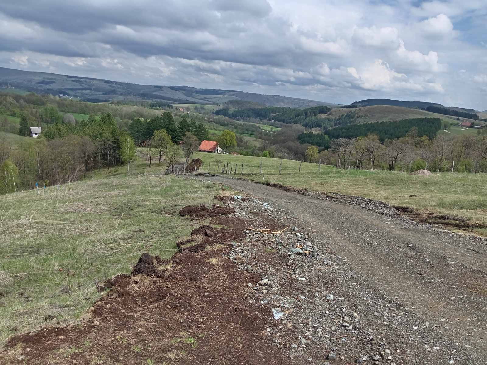 Prodajem placeve Divcibare Tometino Polje 5