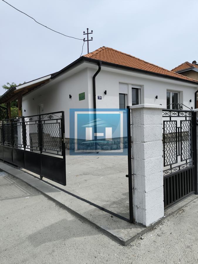 Na prodaju potpuno renovirana kuća od 153m² sa placem od 3,375 ari 2