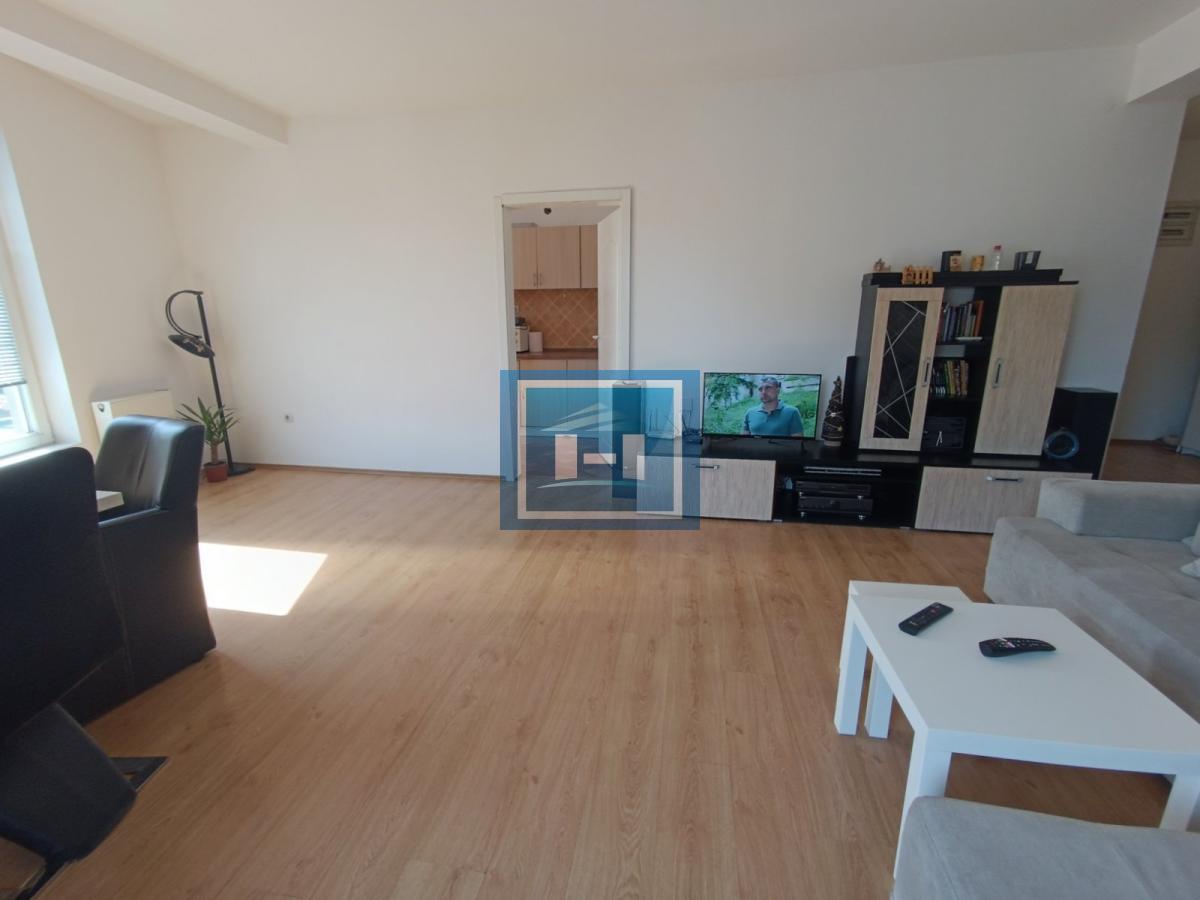 Odličan stan u centru Jagodine 3