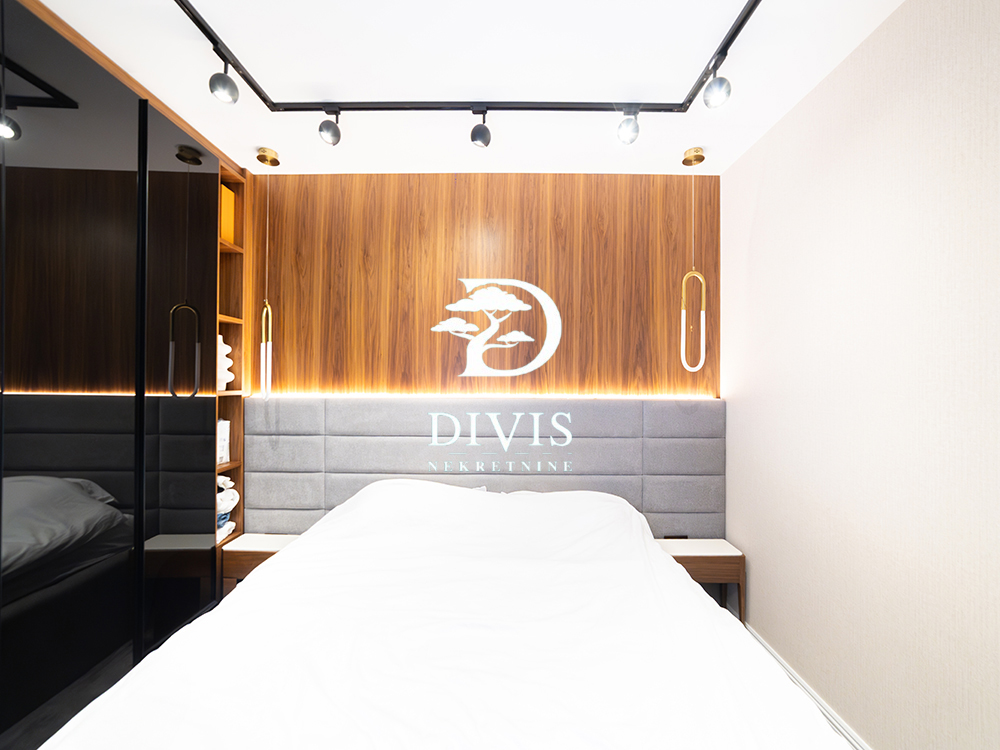 Lux renovirana kuća na Bežanijskoj kosi  260m2 4