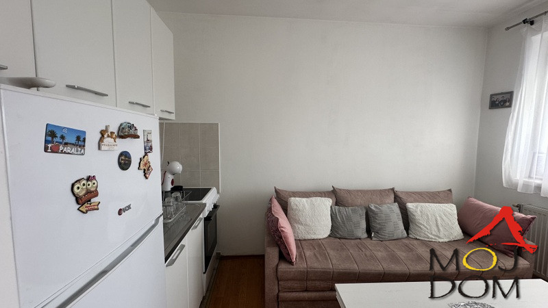 Stan,NOVI SAD,DETELINARA,kv: 24, € 72100, ID: 1030144 8