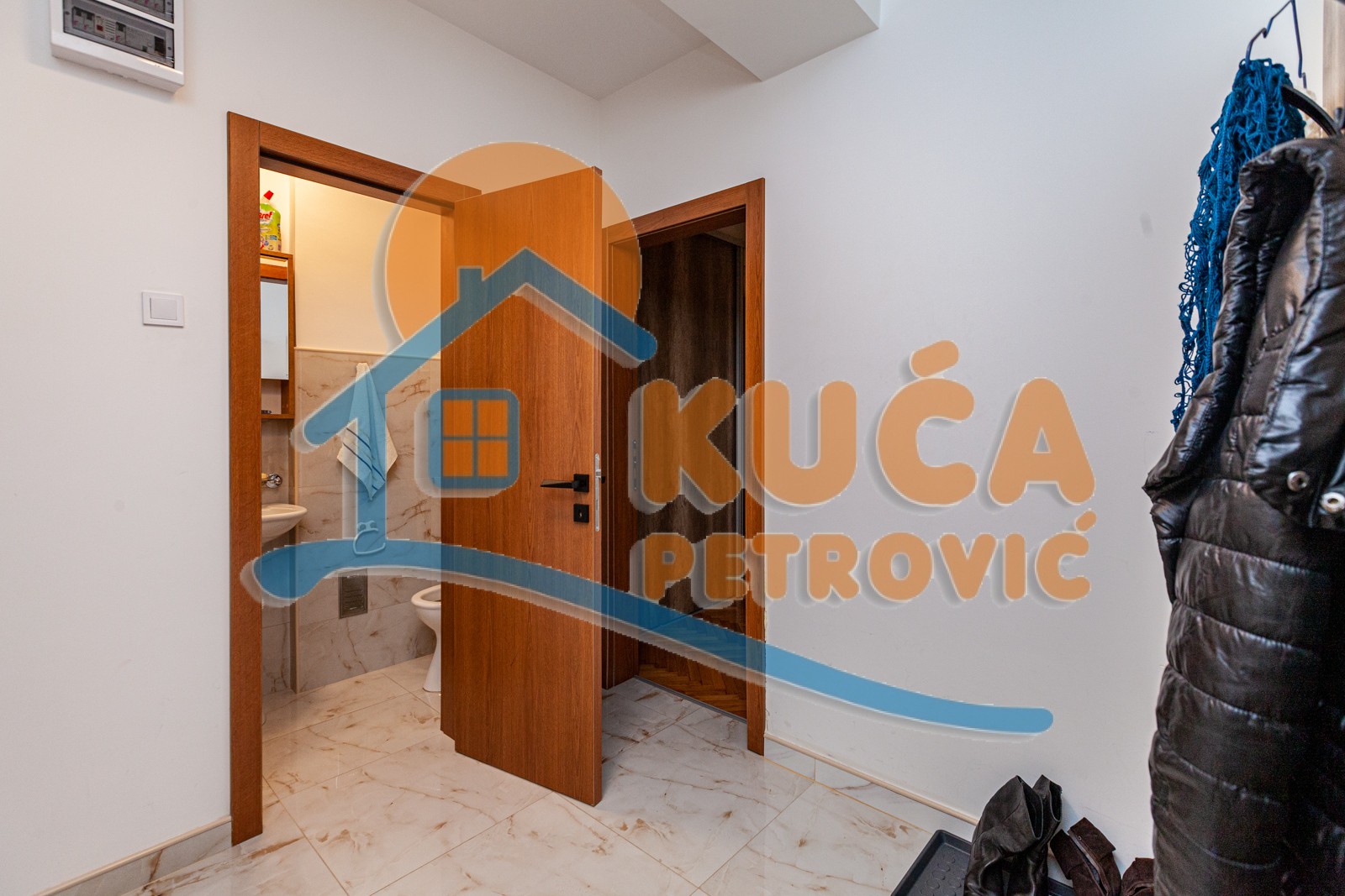 Trosoban stan, 75 m2, Centar, Svetozara Markovića ID: p-05044 9