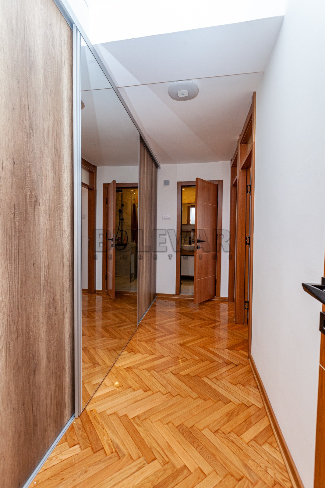 Trosoban stan, 75 m2, Centar, Svetozara Markovića ID: p-05044 11