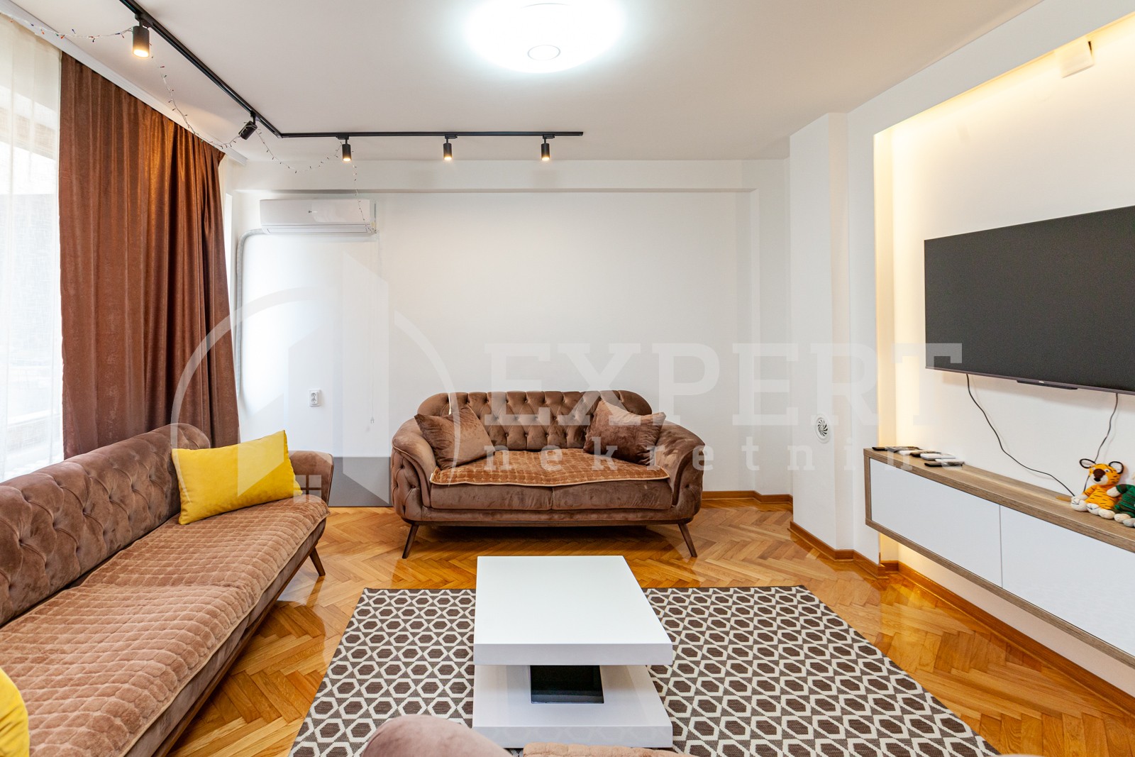 Trosoban stan, 75 m2, Centar, Svetozara Markovića ID: p-05044 1