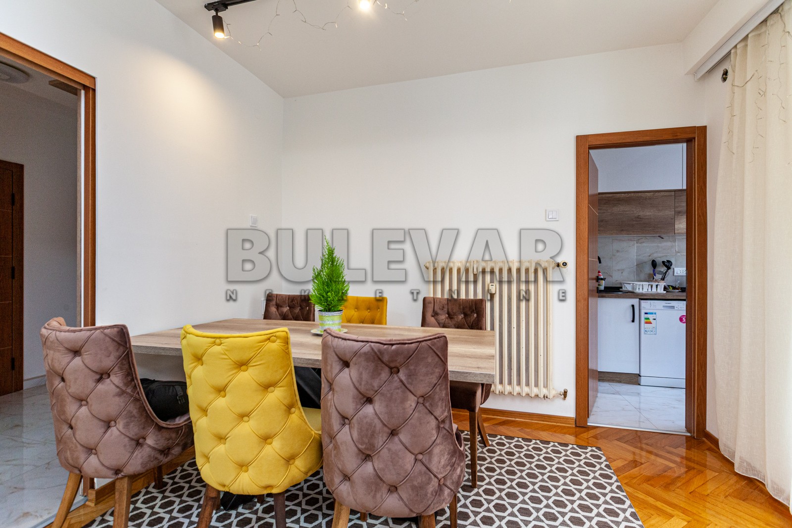 Trosoban stan, 75 m2, Centar, Svetozara Markovića ID: p-05044 5