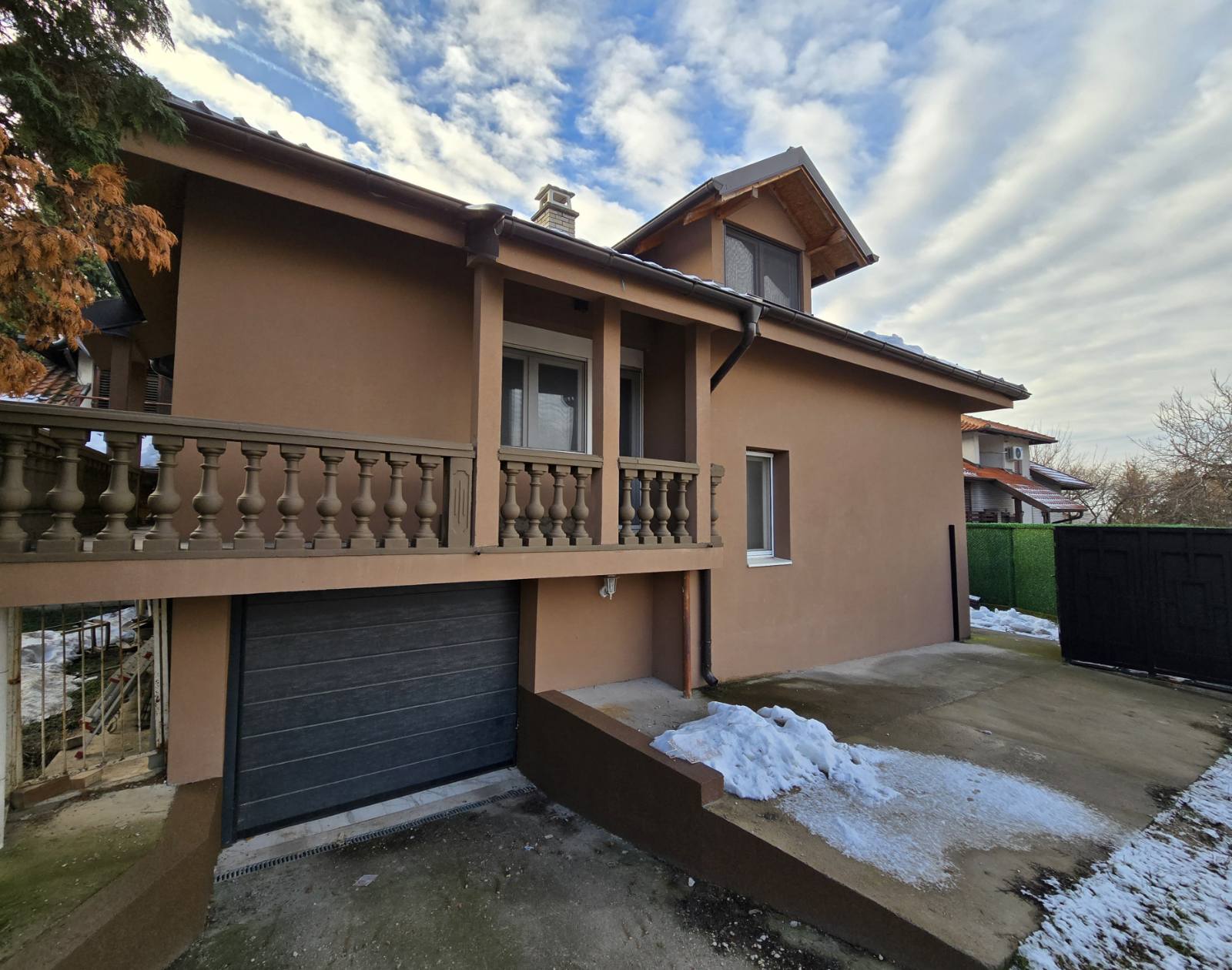 Prodajem ili izdajem LUX kucu u Smederevu 1