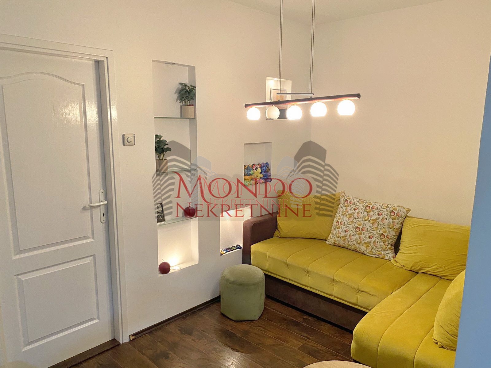 Jednoiposoban stan u Duvaništu 1