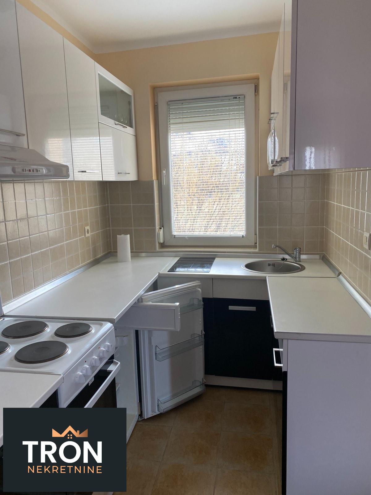 Komforan jednosoban stan  na 300m od Mosta ljubavi 49m2 3