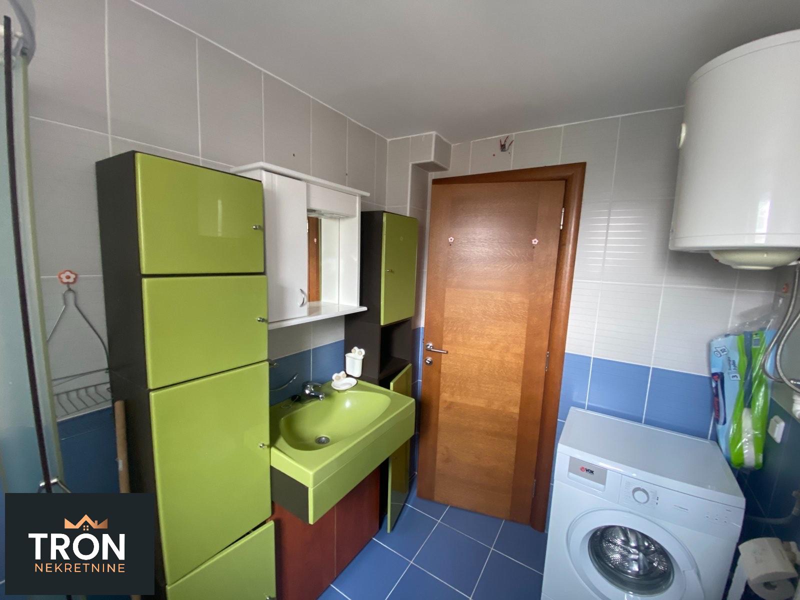 Komforan jednosoban stan  na 300m od Mosta ljubavi 49m2 5