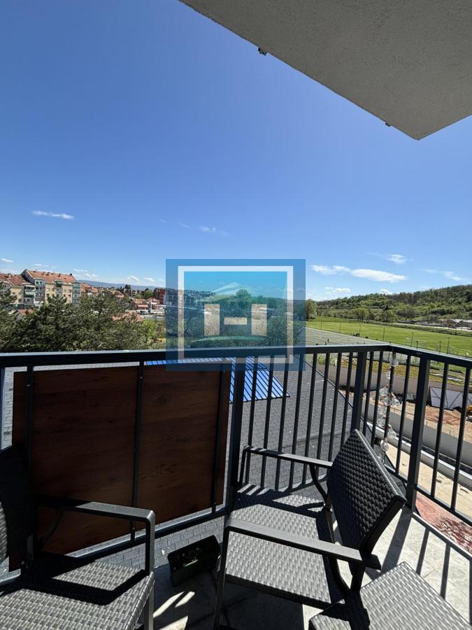 Luksuzan stan u otmenom kompleksu 4