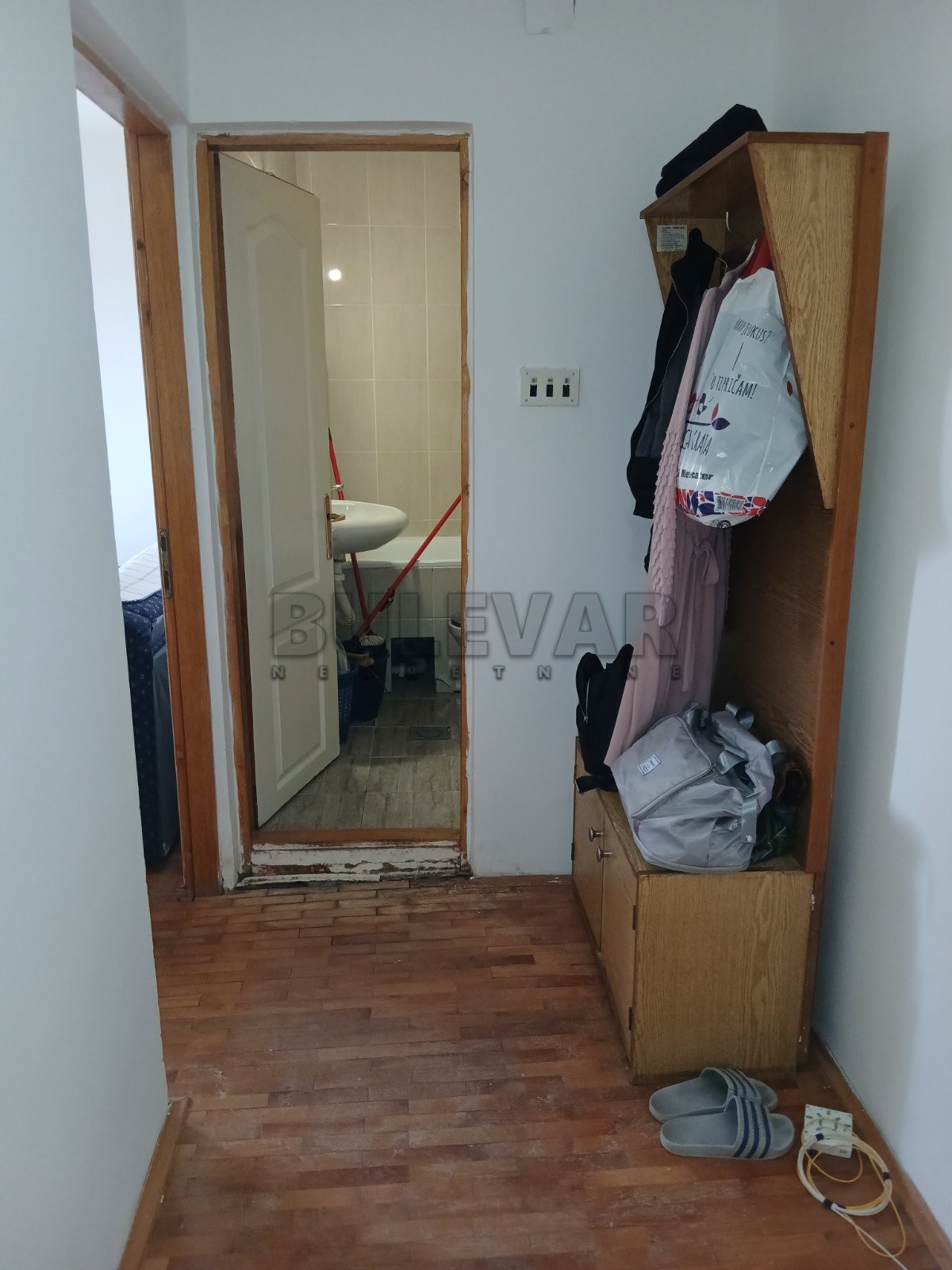 Jednosoban stan, 32 m2, Centar, Strahinjića Bana ID: i-014004 10
