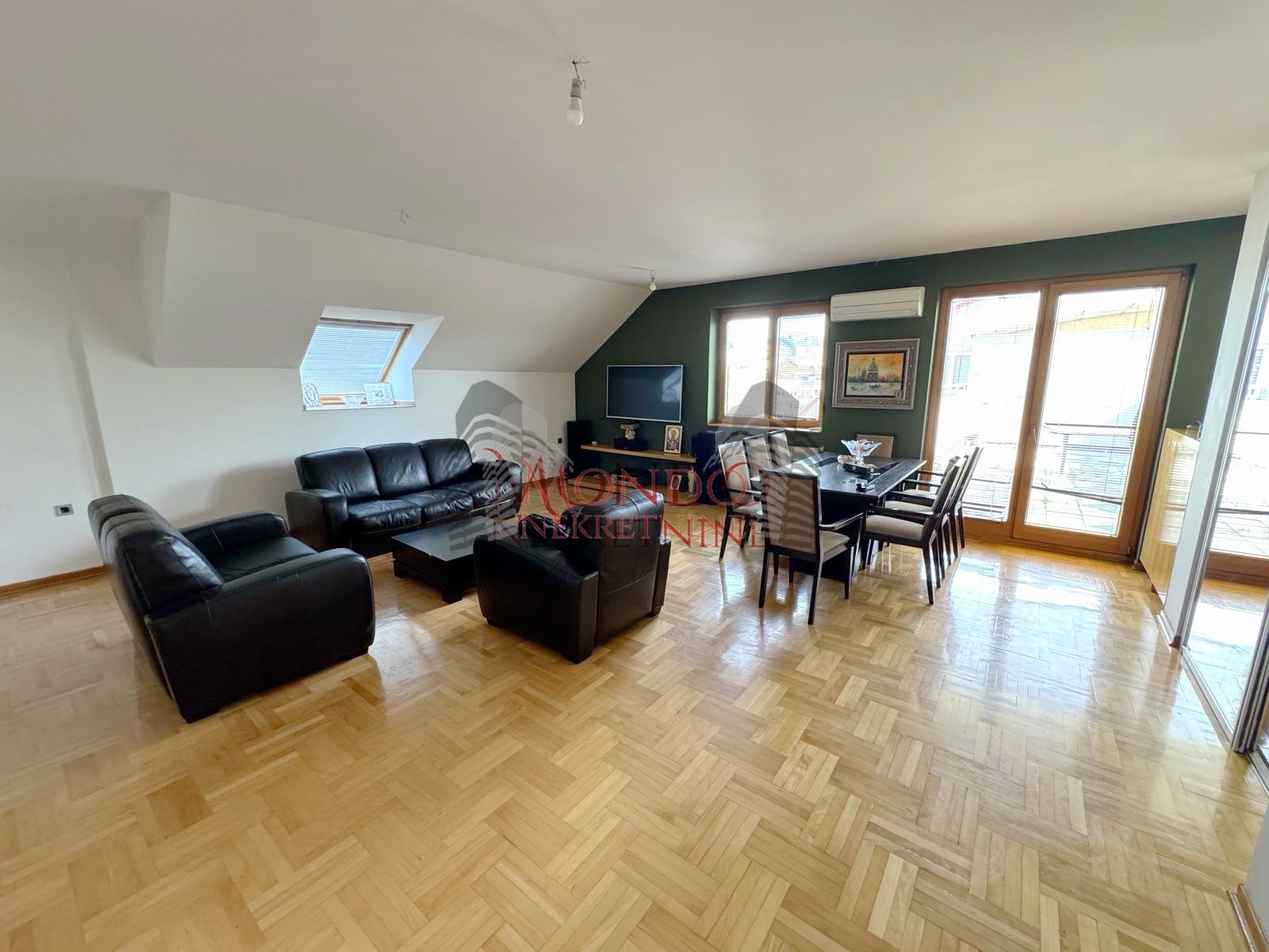 Dvosoban konforan stan u Duvanistu sa velikom terasom 3