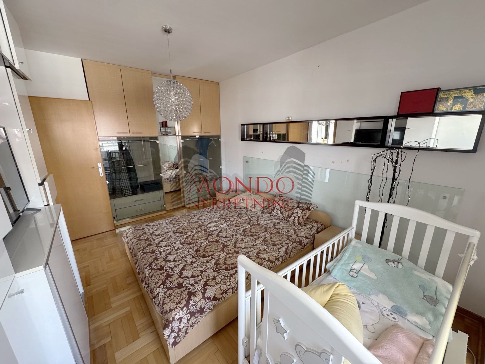 Dvosoban konforan stan u Duvanistu sa velikom terasom 8