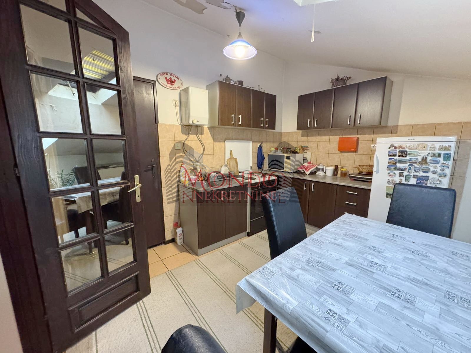 Trosoban stan na Bulevaru ul Blagoja Parovica kod Delte 7