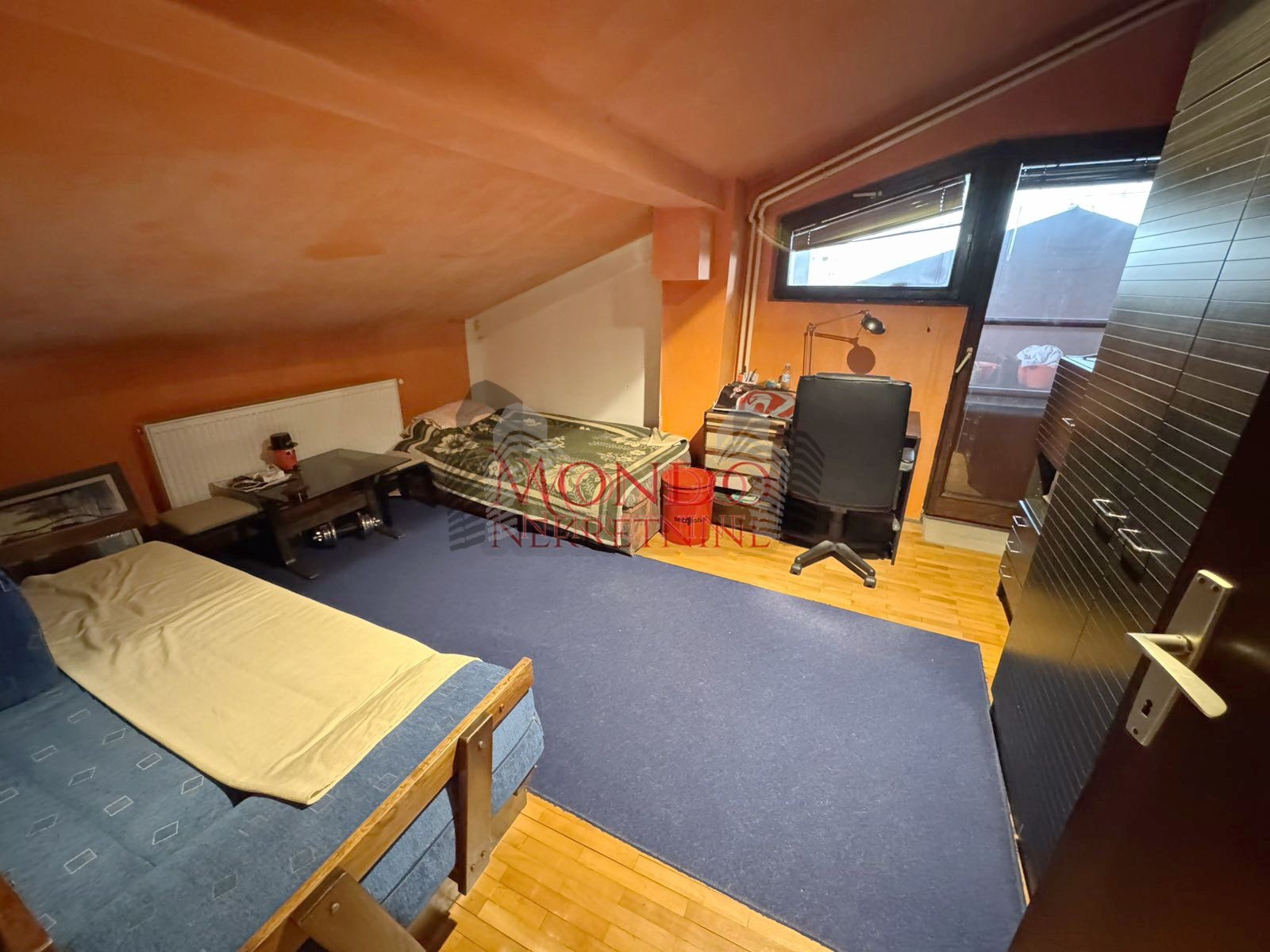 Trosoban stan na Bulevaru ul Blagoja Parovica kod Delte 12