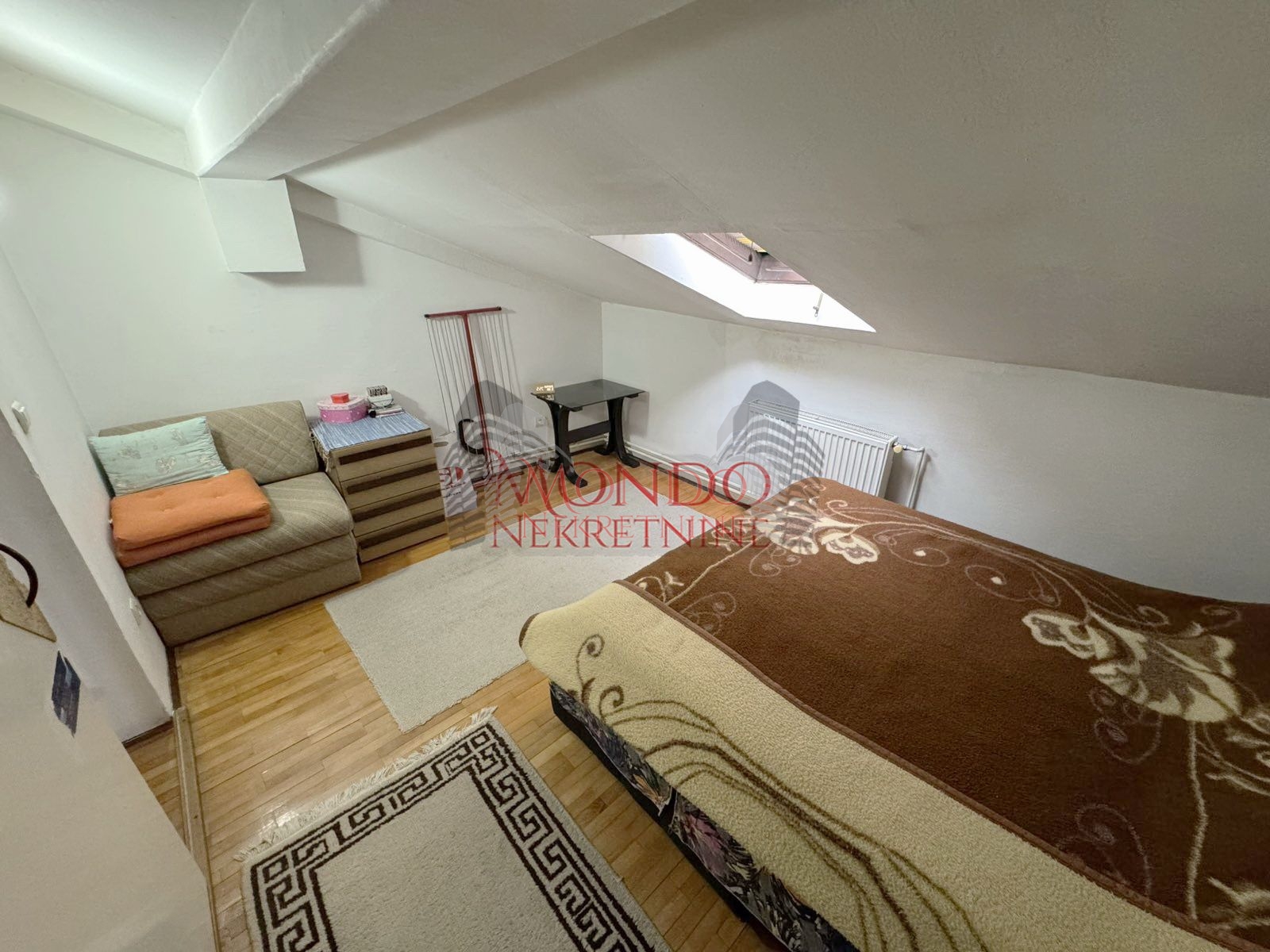 Trosoban stan na Bulevaru ul Blagoja Parovica kod Delte 11