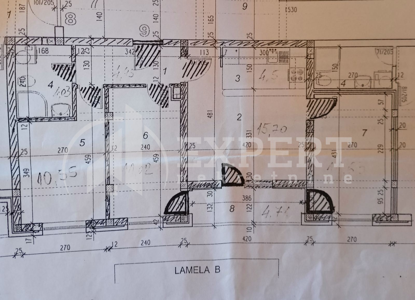 Trosoban stan, 67 m2, Pantelej, Studenička ID: p-05350 8