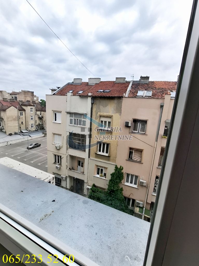 Zvezdara  Vukov spomenik   Bulevar kralja Aleksandra 28m2 5