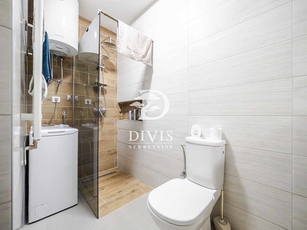 Namešten trosoban penthaus na Zvezdari  kod Kluza  114m2 5