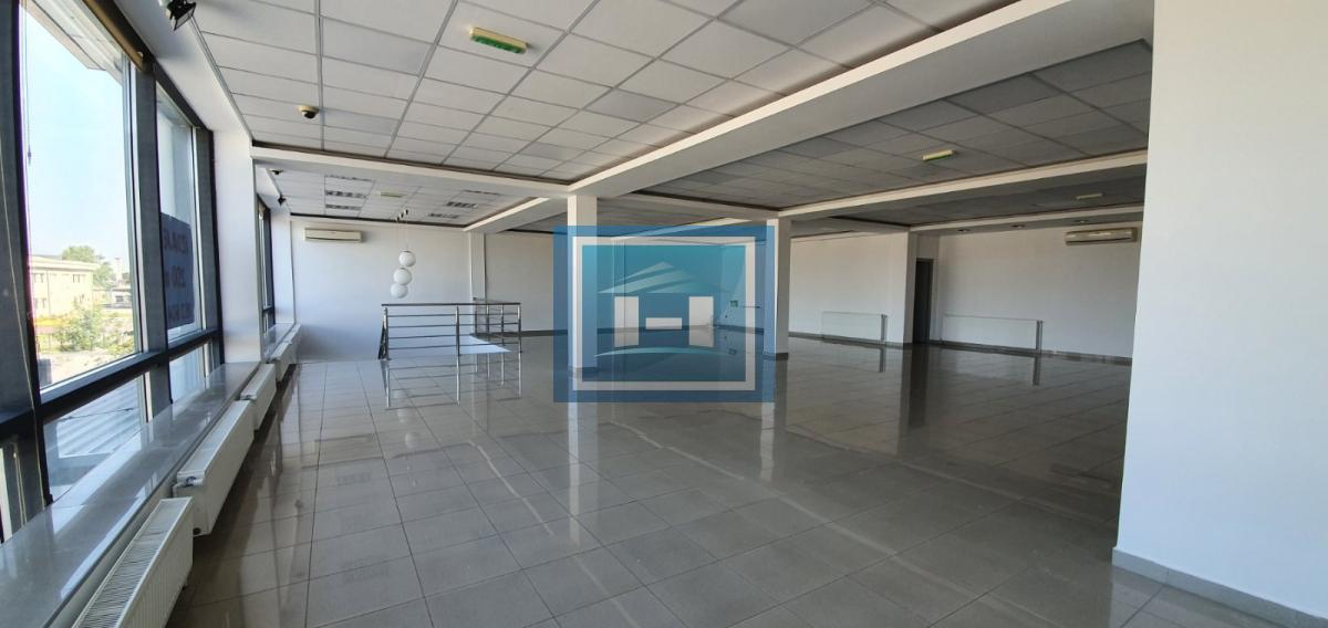 IZDAJE SE POSLOVNI PROSTOR SA MAGACINOM – IZMEĐU ĆUPRIJE I PARAĆINA 4