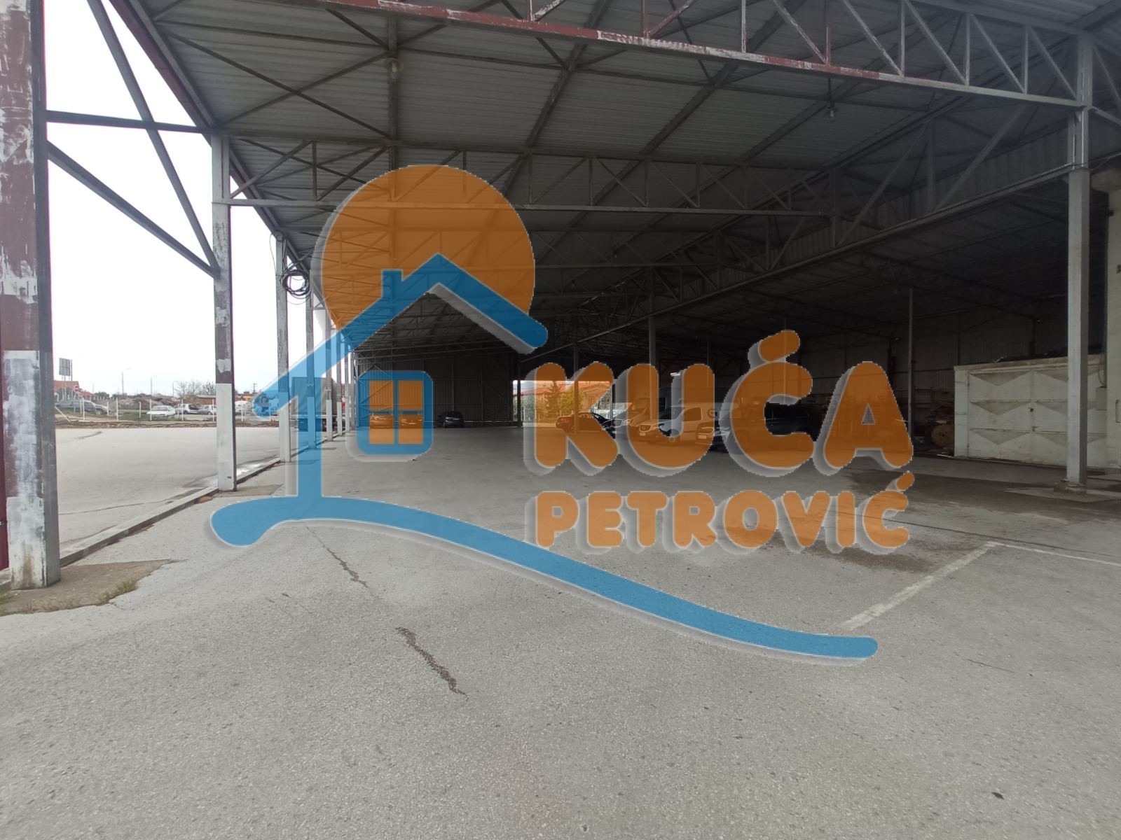 Lokal, 1000 m2, Crveni krst, Bulevar Nikole Tesle ID: i-014021 1