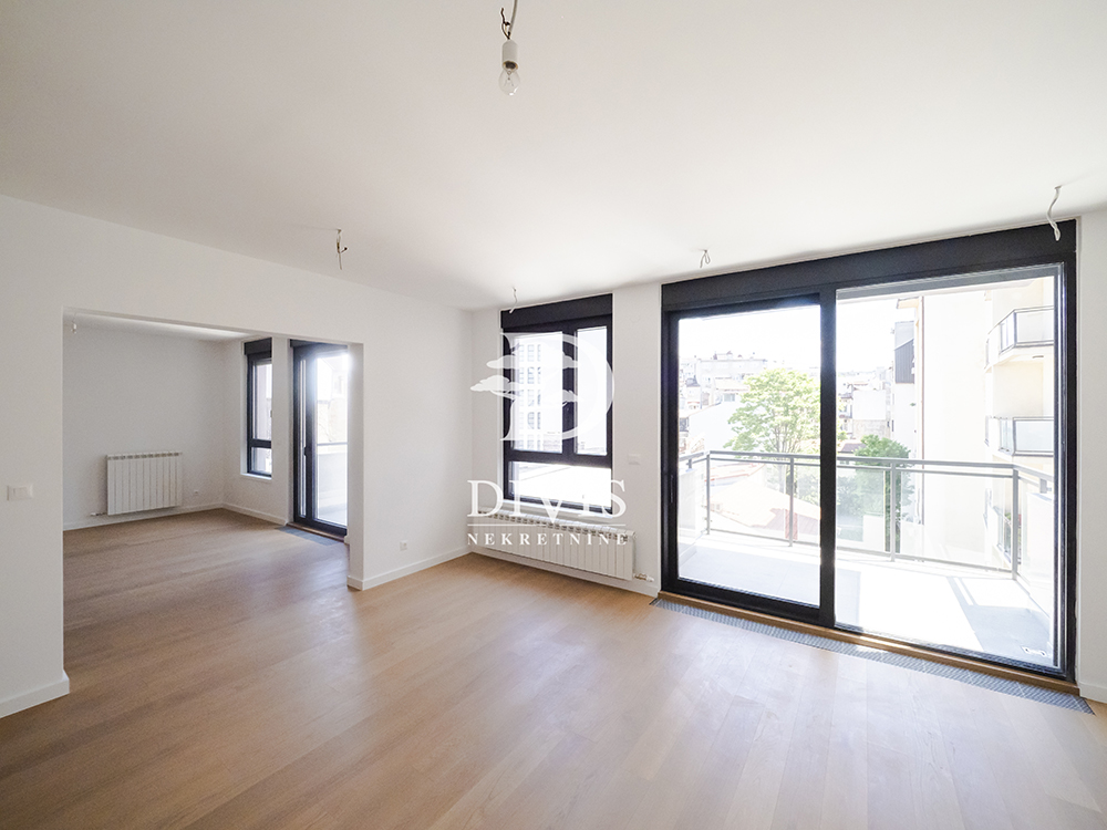 Prodajemo 5 0 nov  luks stan  177m2  Bulevar Oslobođenja 2