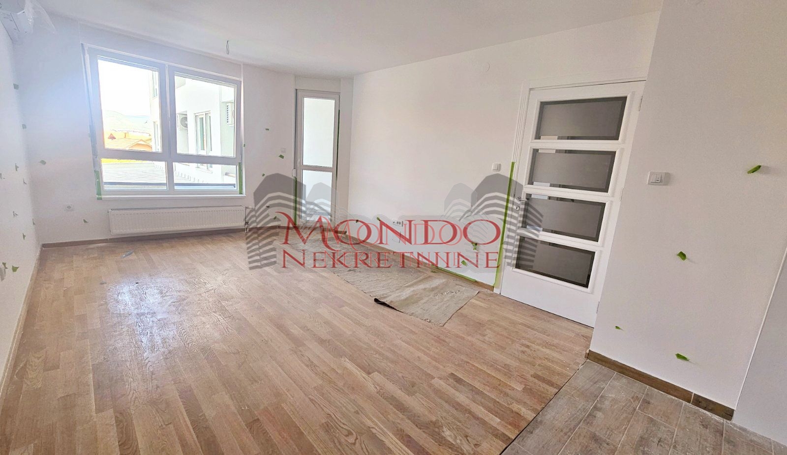  Nov jednoiposoban stan kod na Bulevaru Nemanjića 2