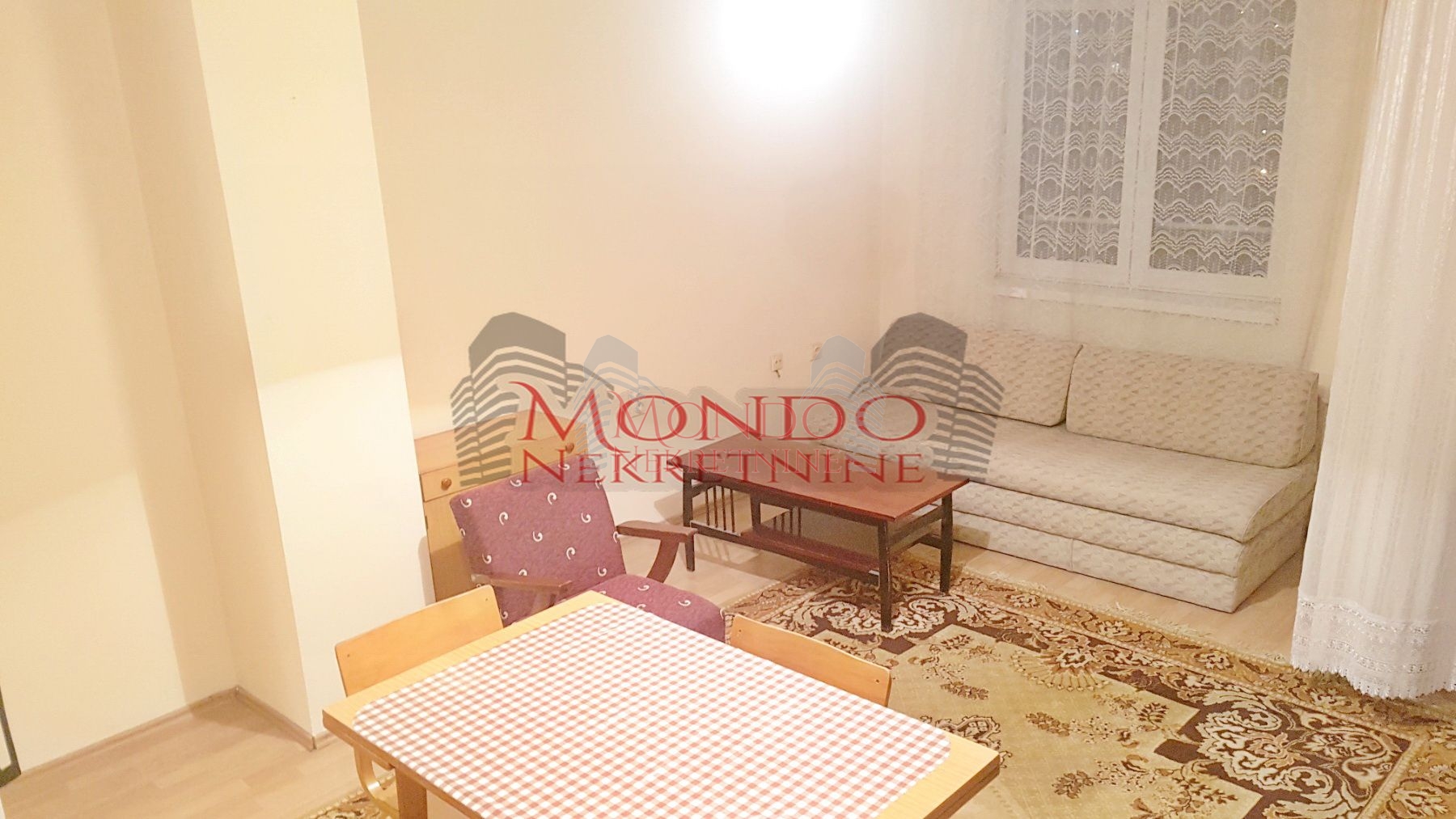 Garsonjera na Bulevaru Nemanjića kod Medicinskog fakulteta 2