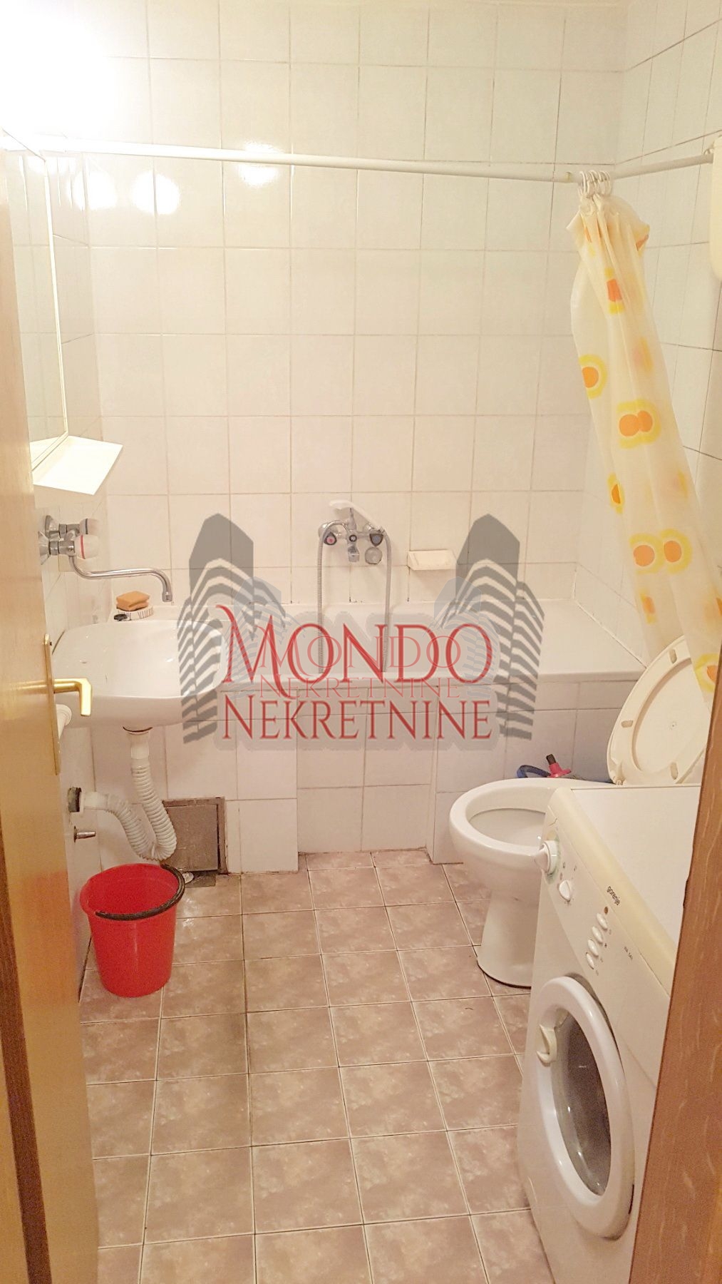 Garsonjera na Bulevaru Nemanjića kod Medicinskog fakulteta 6