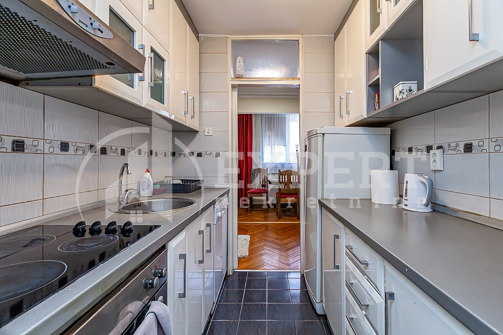 Trosoban stan, 80 m2, Centar, Trg 14. oktobra ID: p-013984 6