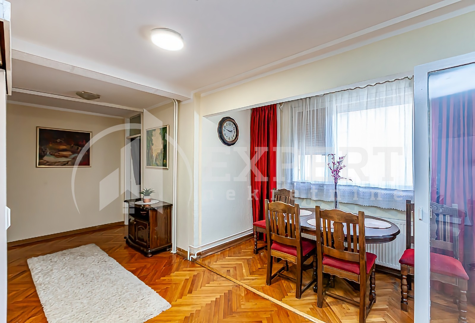 Trosoban stan, 80 m2, Centar, Trg 14. oktobra ID: p-013984 4