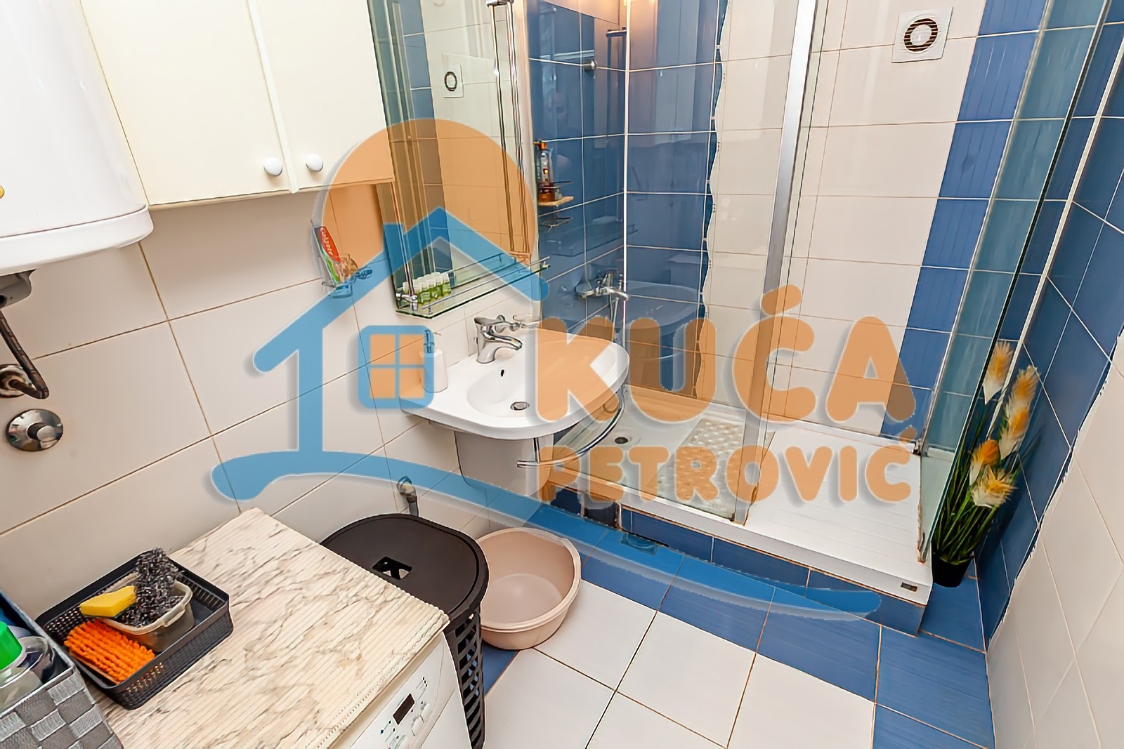 Trosoban stan, 80 m2, Centar, Trg 14. oktobra ID: p-013984 14