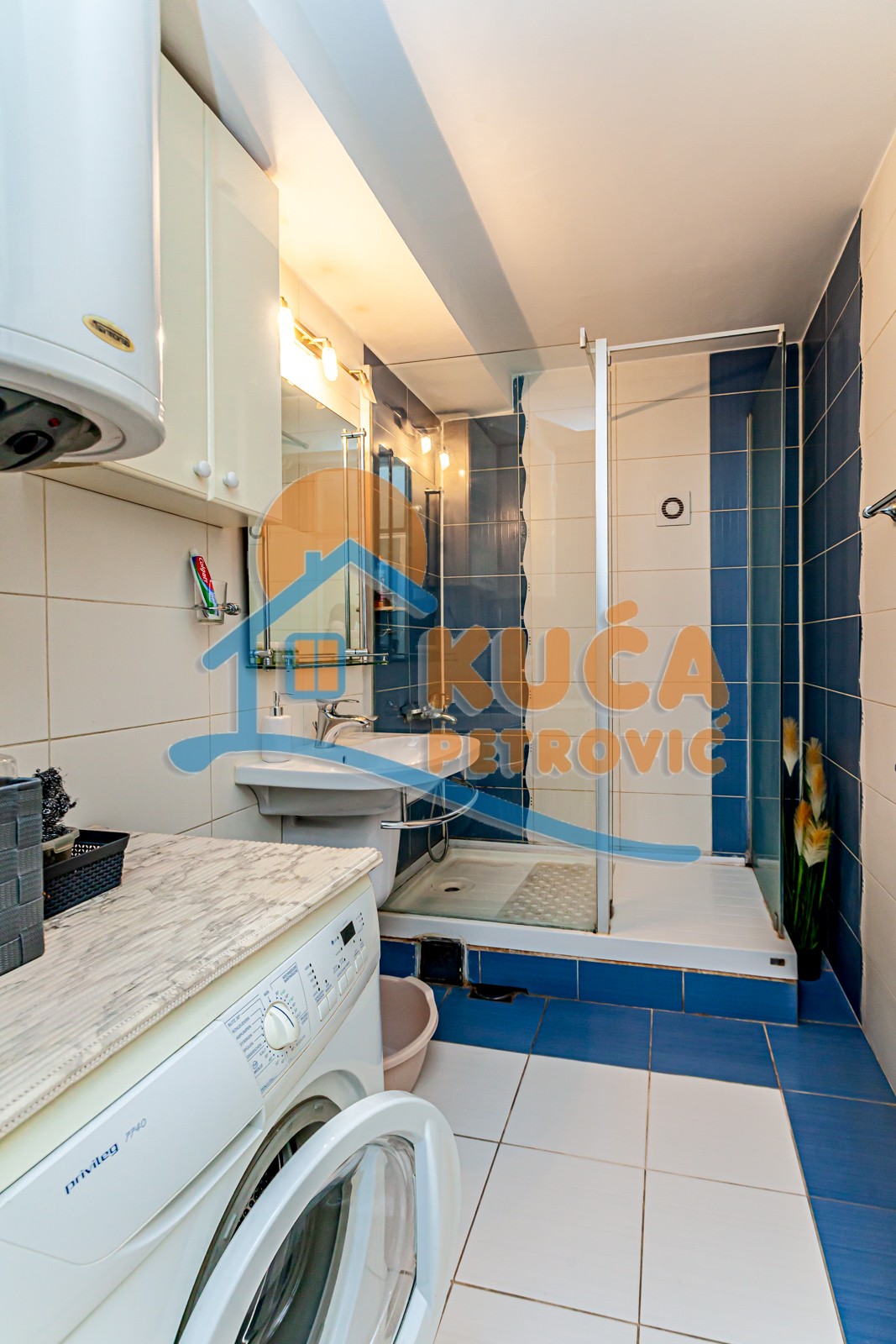 Trosoban stan, 80 m2, Centar, Trg 14. oktobra ID: p-013984 15