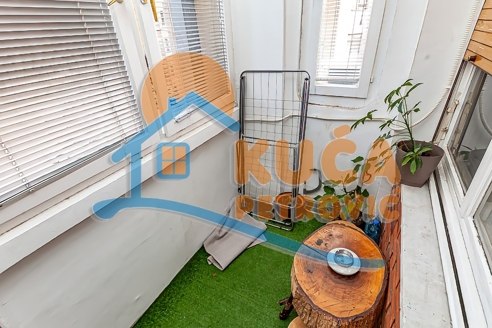 Trosoban stan, 80 m2, Centar, Trg 14. oktobra ID: p-013984 17