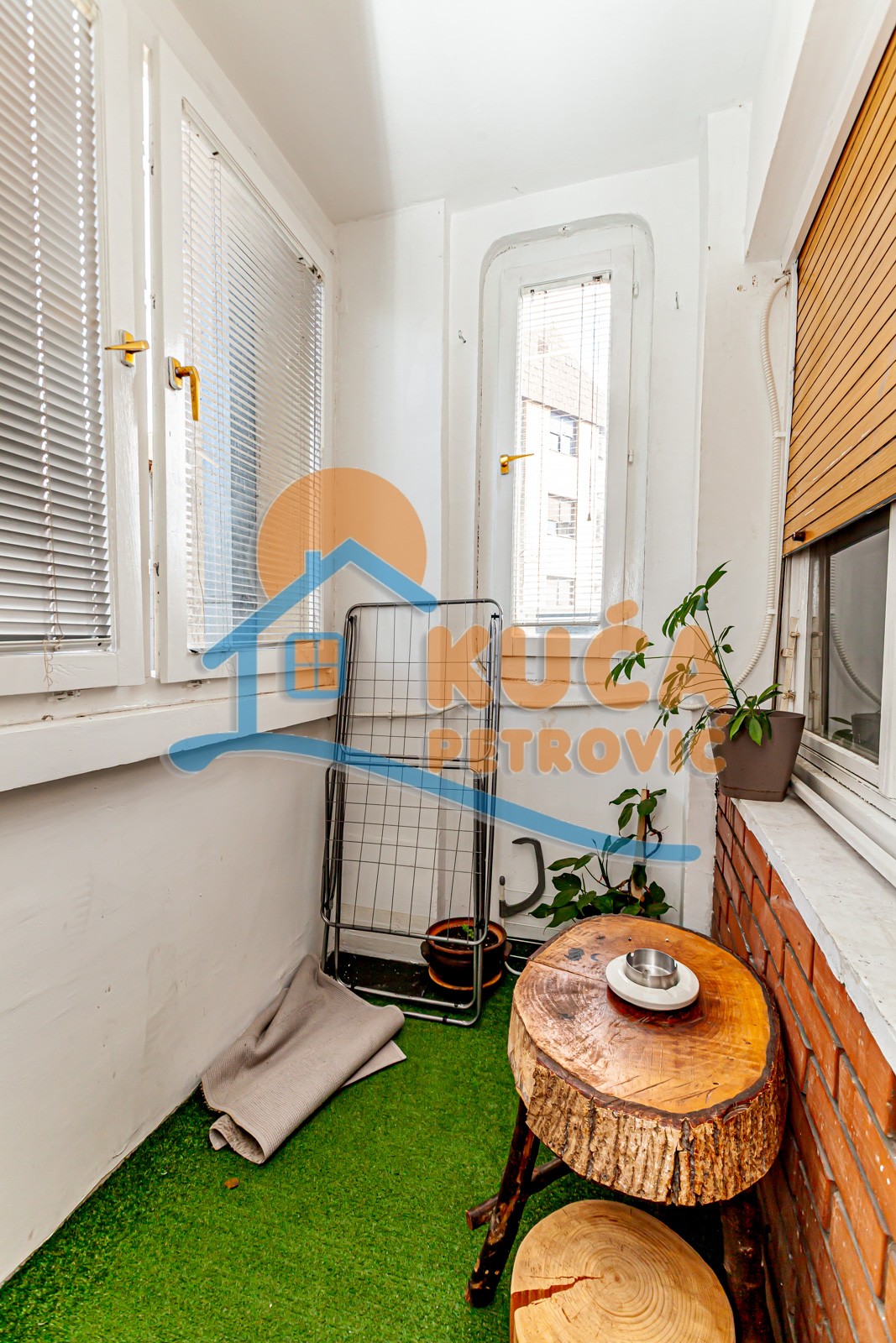 Trosoban stan, 80 m2, Centar, Trg 14. oktobra ID: p-013984 18