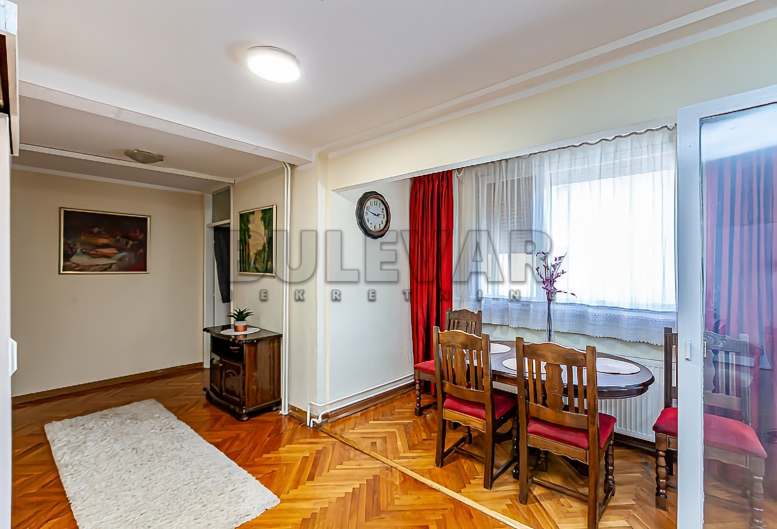 Trosoban stan, 80 m2, Centar, Trg 14. oktobra ID: p-013984 4