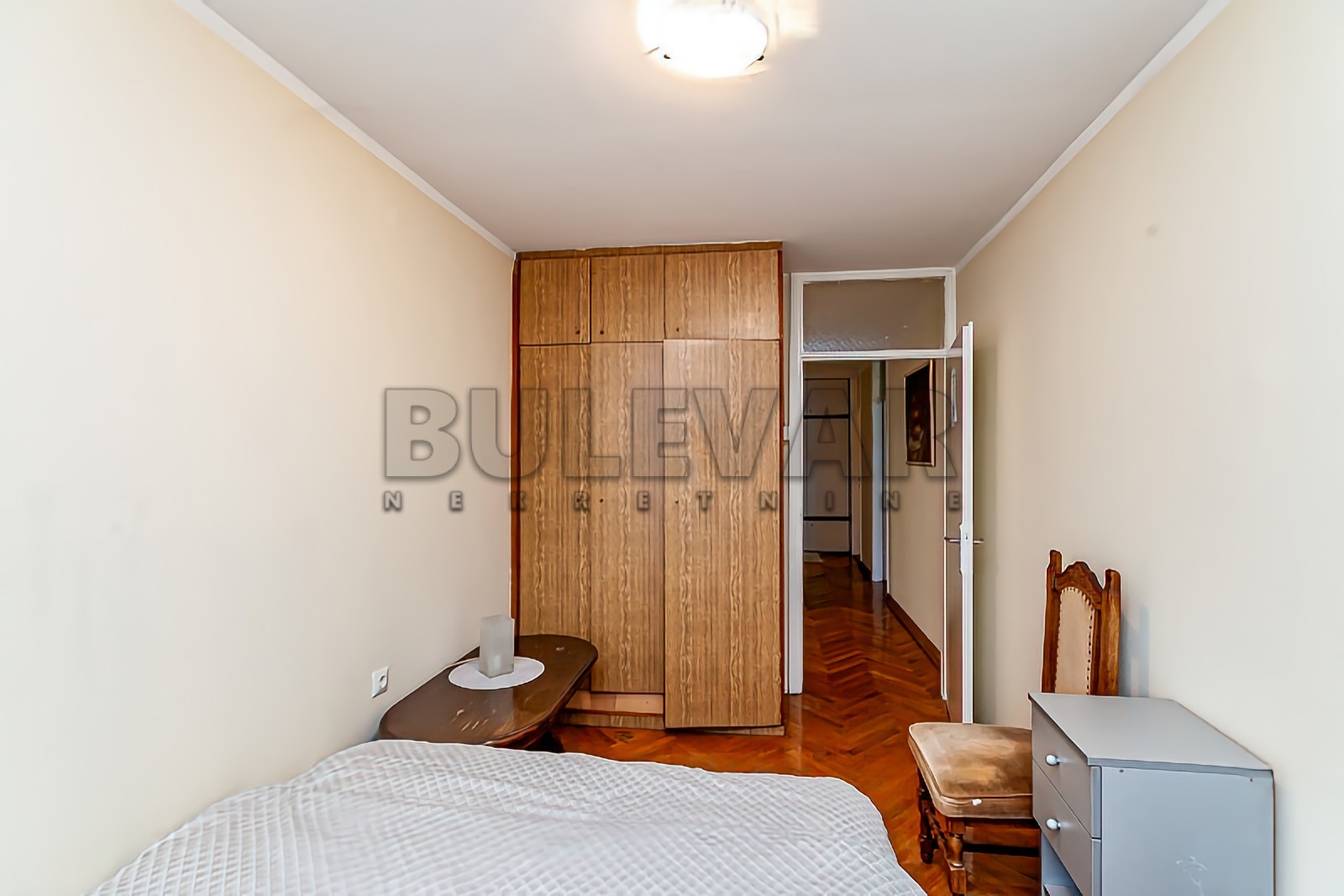 Trosoban stan, 80 m2, Centar, Trg 14. oktobra ID: p-013984 13