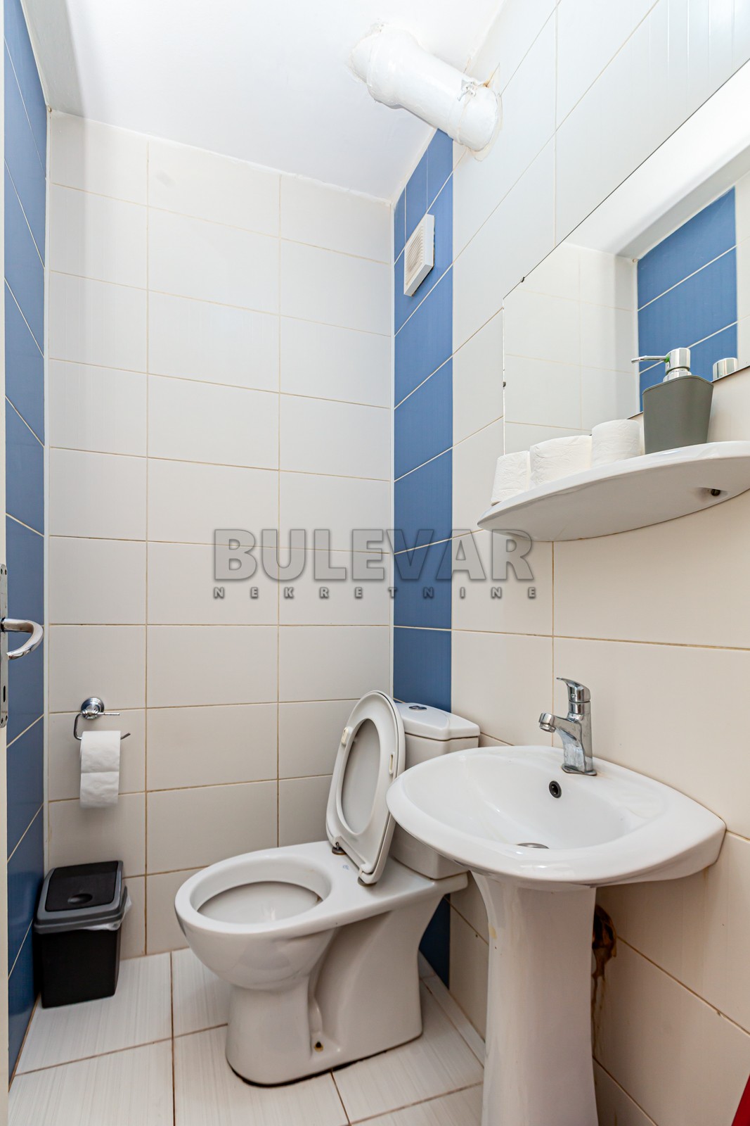 Trosoban stan, 80 m2, Centar, Trg 14. oktobra ID: p-013984 16