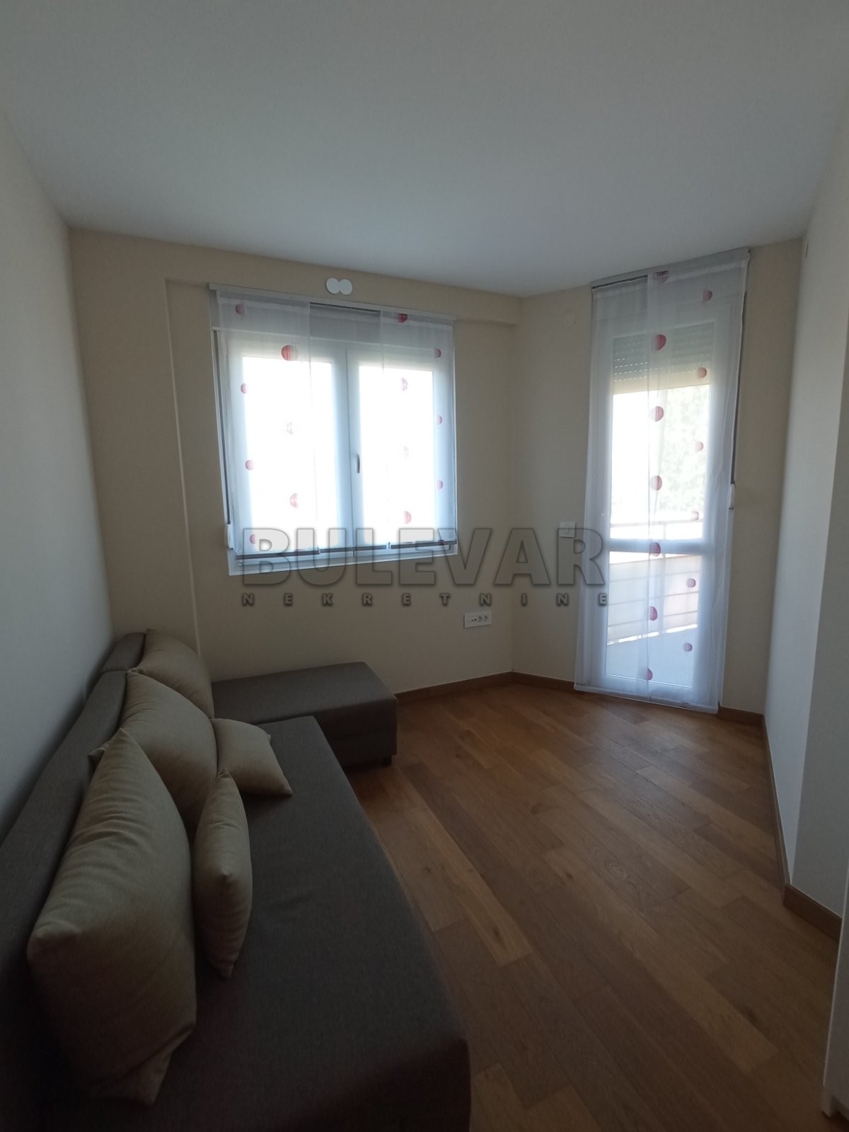 Trosoban stan, 86 m2, Čair, Tome Rosandića ID: i-014019 13