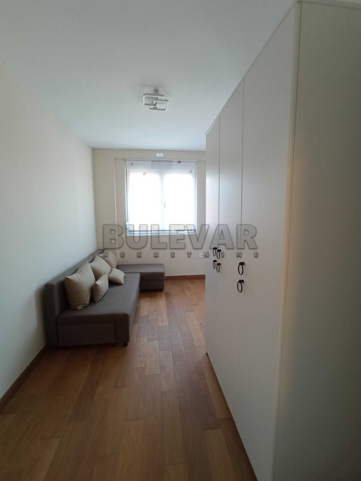 Trosoban stan, 86 m2, Čair, Tome Rosandića ID: i-014019 14