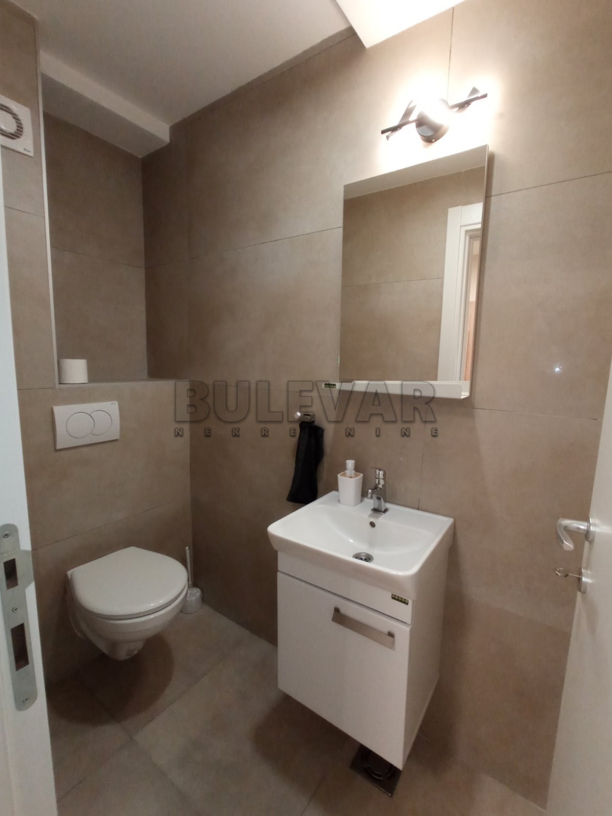 Trosoban stan, 86 m2, Čair, Tome Rosandića ID: i-014019 17