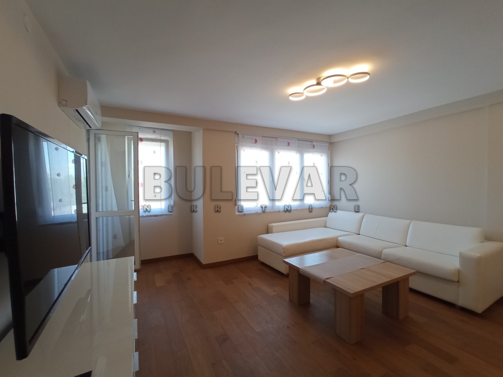 Trosoban stan, 86 m2, Čair, Tome Rosandića ID: i-014019 1