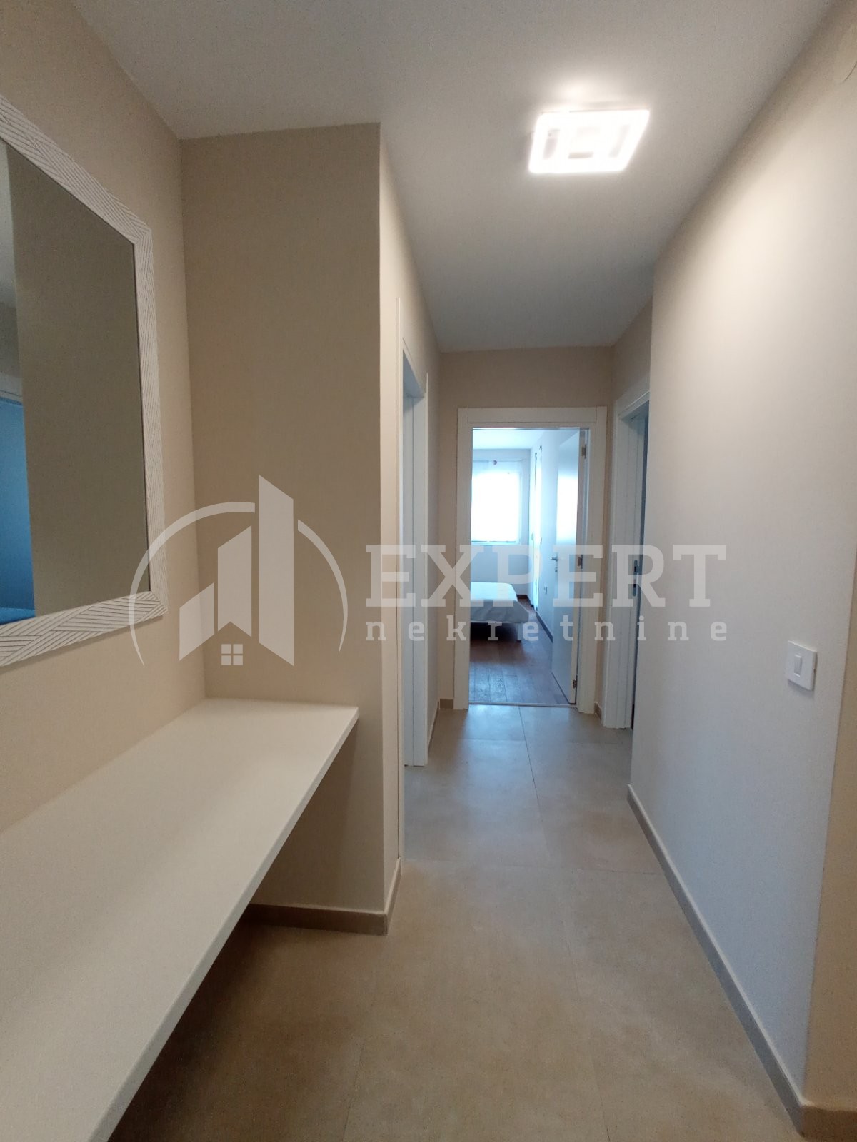 Trosoban stan, 86 m2, Čair, Tome Rosandića ID: i-014019 23